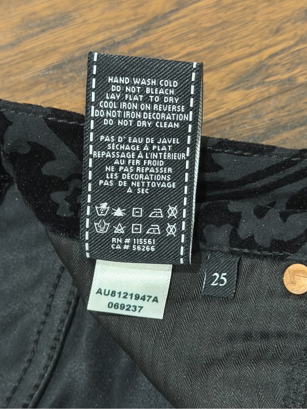 7 For All Mankind Women's Black Velour-Like Pants Size 25 - Picture 7 of 9